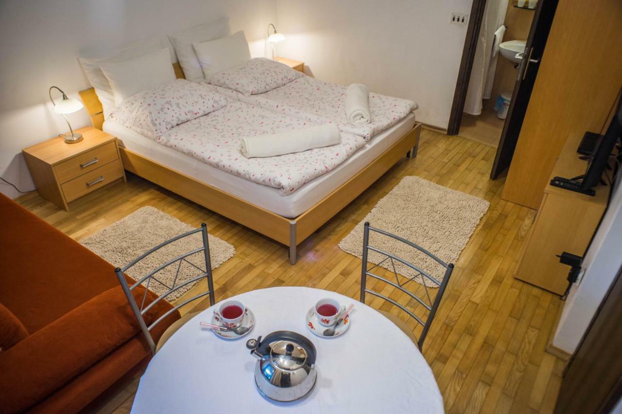 Apartments And Rooms Villa Vive Bled Bagian luar foto